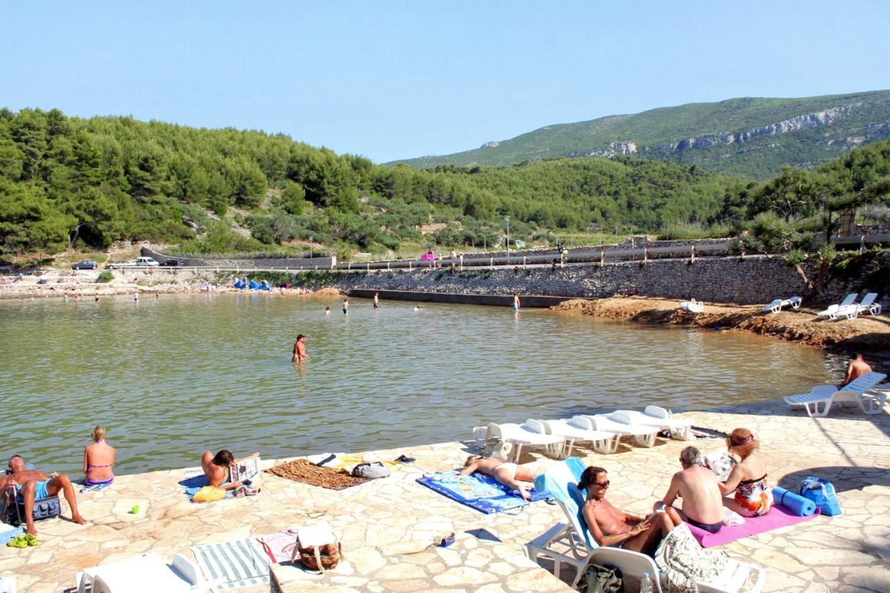 Apartments With A Parking Space Jelsa, Hvar - 8765 イェルサ エクステリア 写真