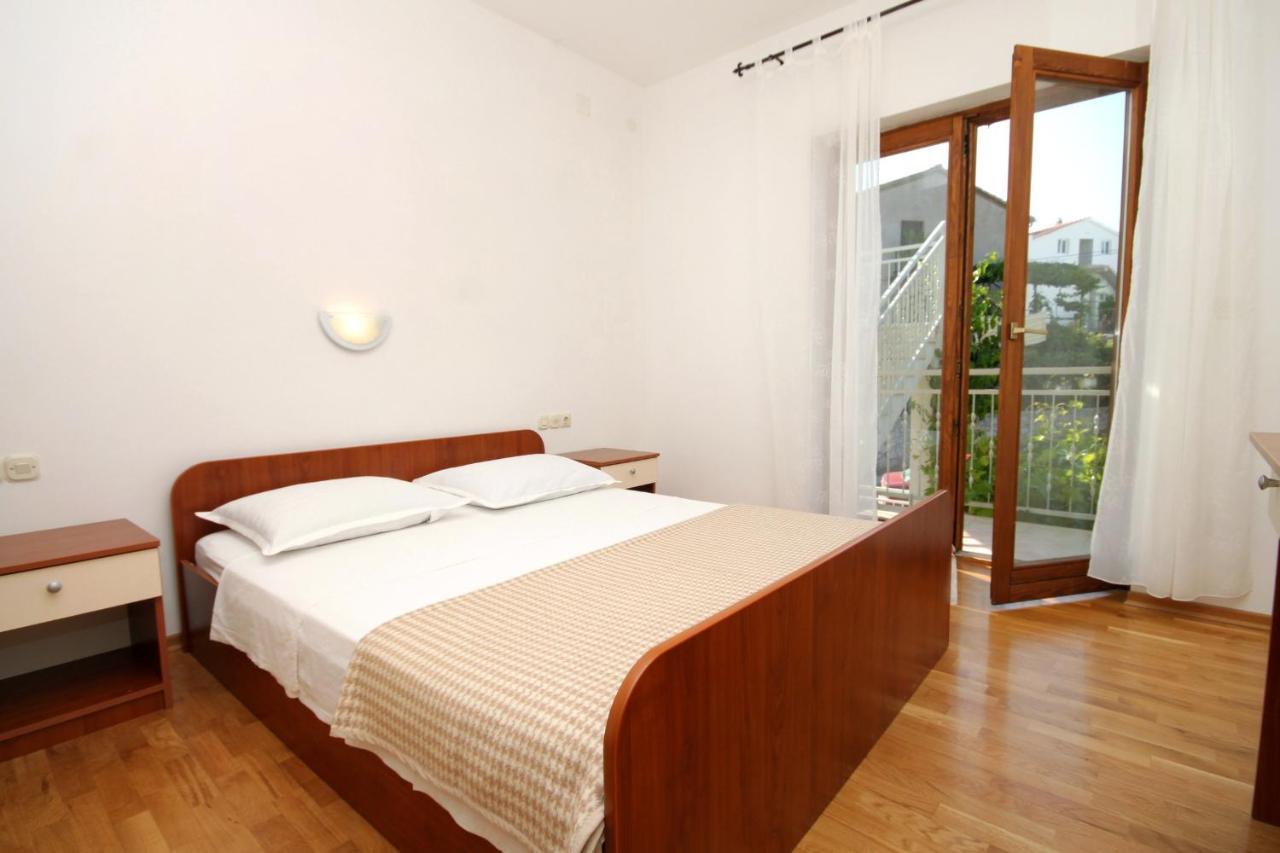 Apartments With A Parking Space Jelsa, Hvar - 8765 イェルサ エクステリア 写真