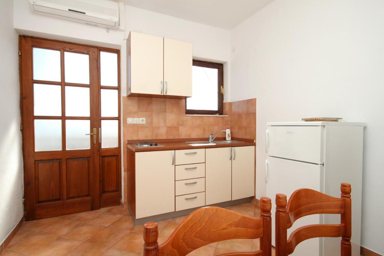 Apartments With A Parking Space Jelsa, Hvar - 8765 イェルサ エクステリア 写真