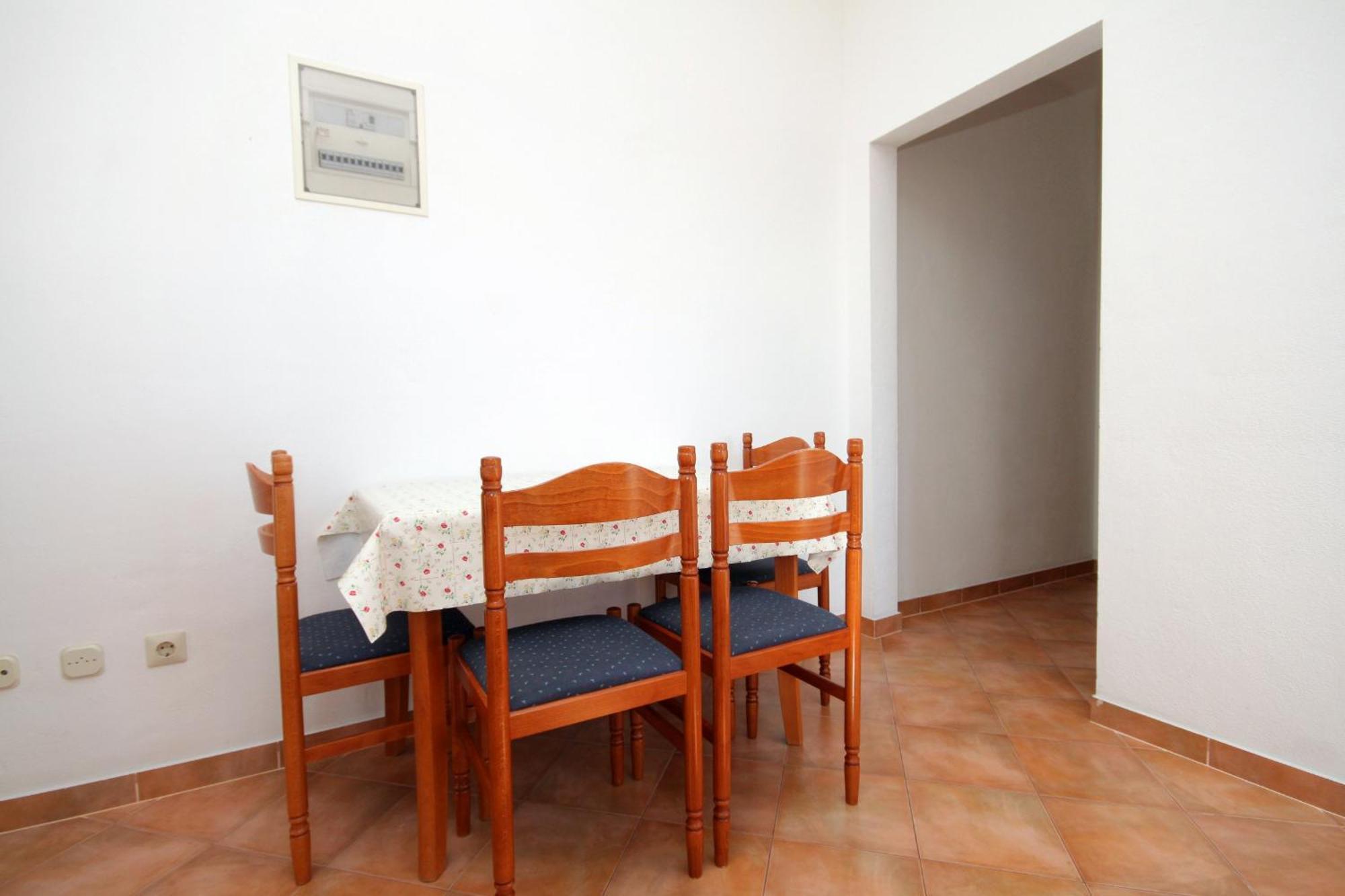 Apartments With A Parking Space Jelsa, Hvar - 8765 イェルサ 部屋 写真