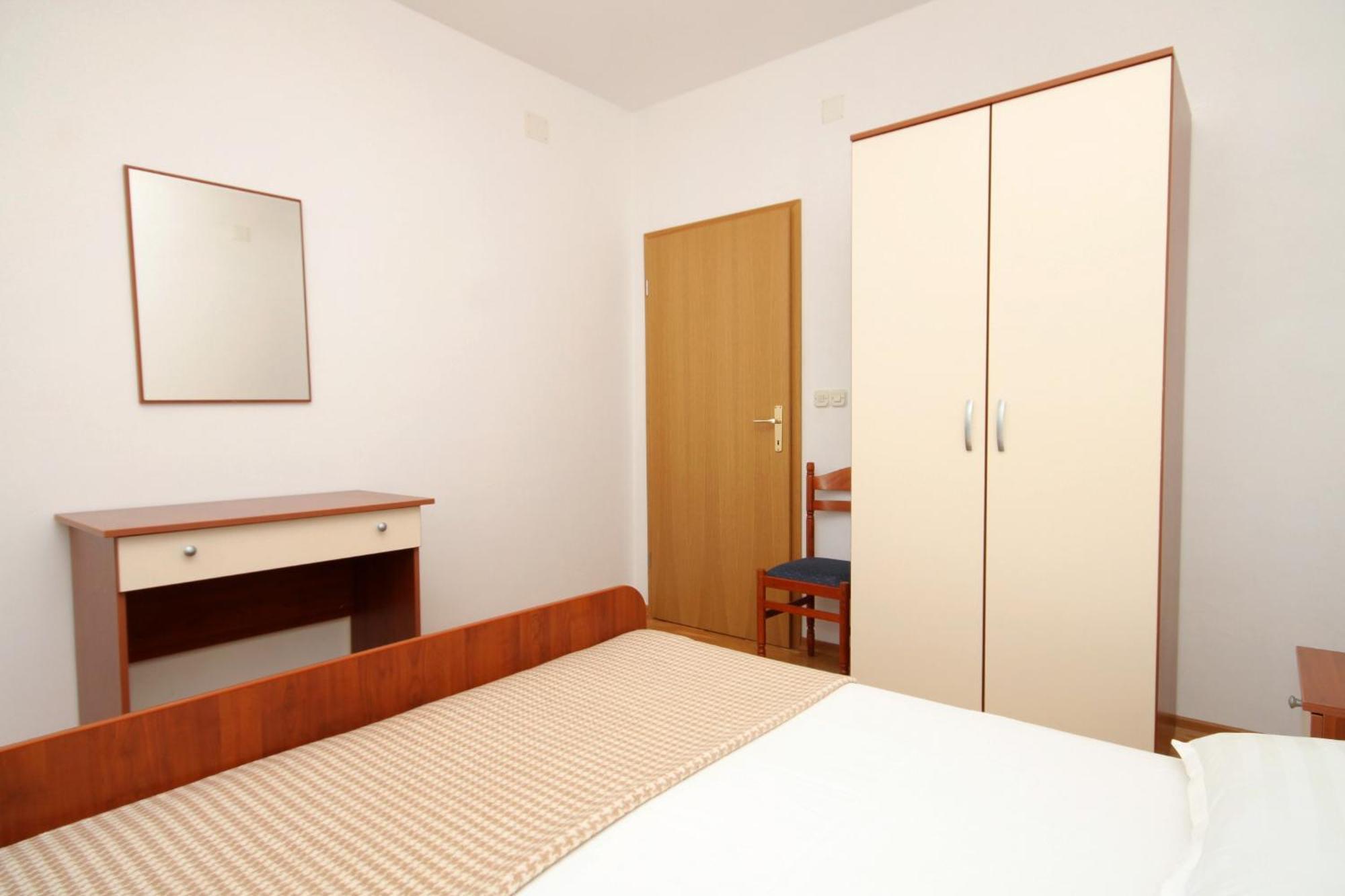 Apartments With A Parking Space Jelsa, Hvar - 8765 イェルサ 部屋 写真